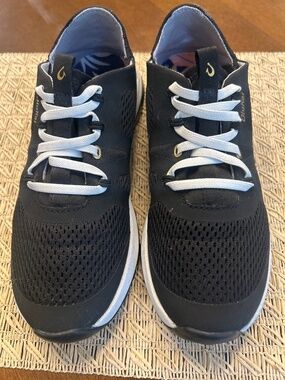 Olivia Huai Sneakers